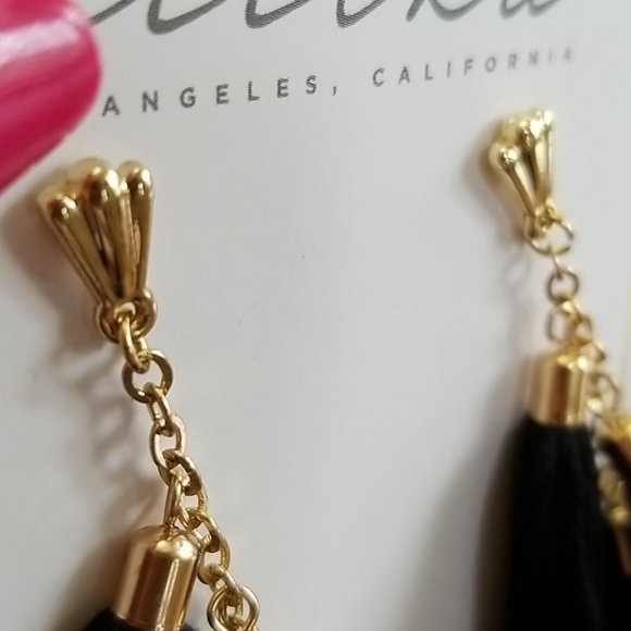 ETTIKA 🖤 EARRINGS - Picture 5 of 8